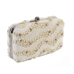 Pearl O' clutch